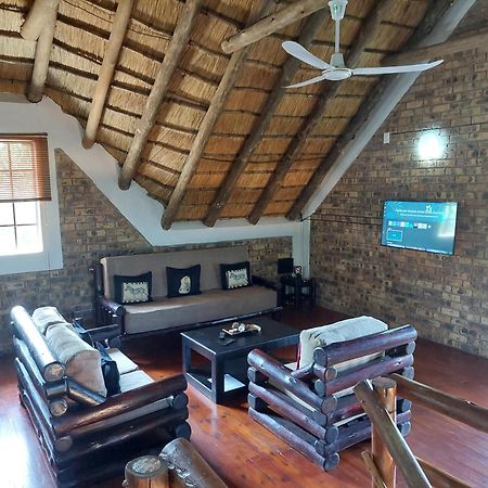 Villa Giraffe plains à Marloth Park Extérieur photo